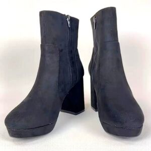 Elegant Black Ankle Boots Sz 8